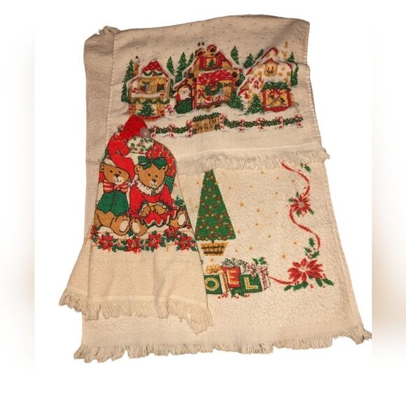 Vintage Other - Vintage Christmas holiday towels‎